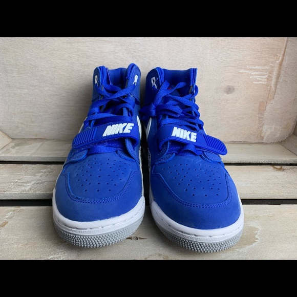 Jordan Legacy 312 sz 8 - Picture 2 of 4